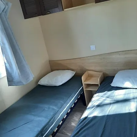 Διαμέρισμα Camping Tranche Sur Mer *
