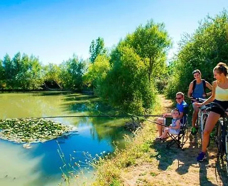 Camping Tranche Sur Mer Διαμέρισμα *